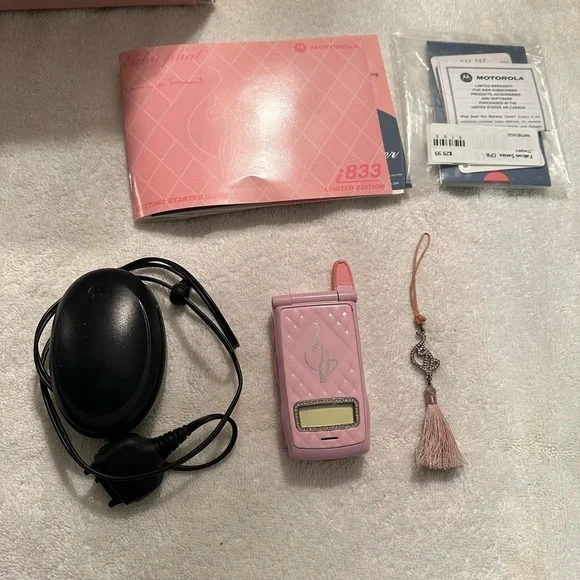 baby phat phone in the box with all the rhinestone diamonds $1200 pristine - Picture 3 of 8